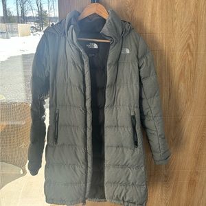 The North Face Women's Metropolis III Down Parka